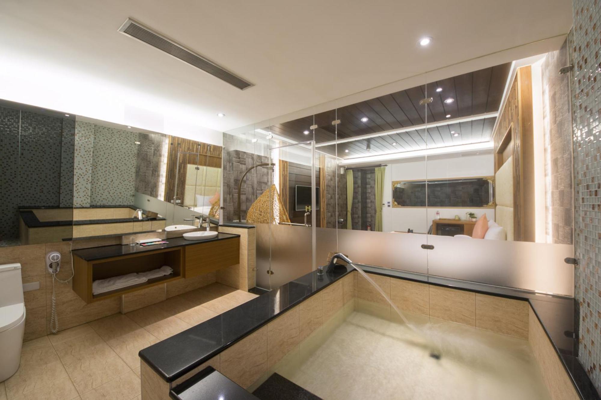 Garden Spring Hotel Джиаоси Стая снимка