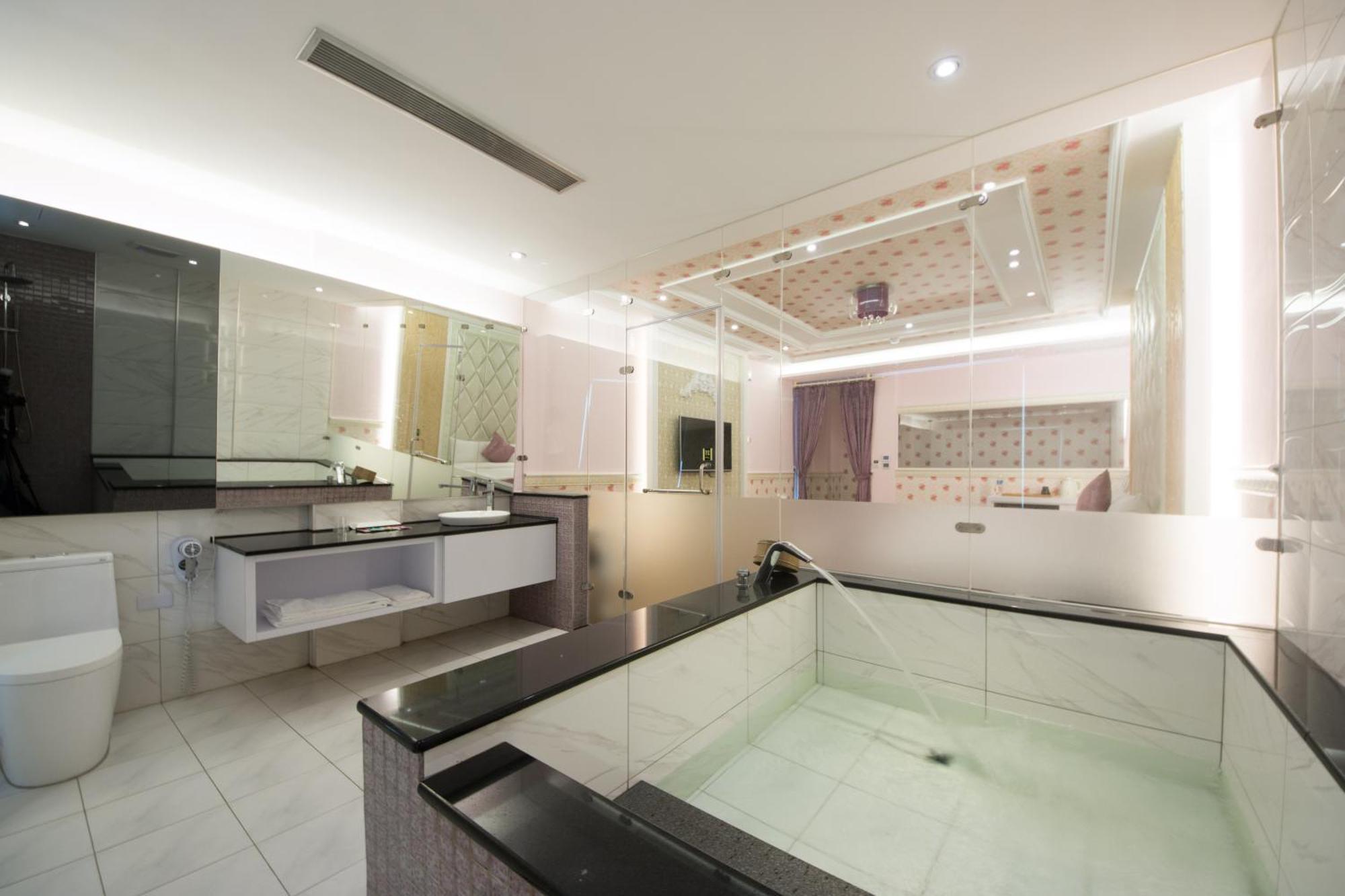 Garden Spring Hotel Джиаоси Екстериор снимка