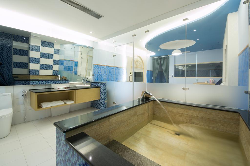 Garden Spring Hotel Джиаоси Екстериор снимка