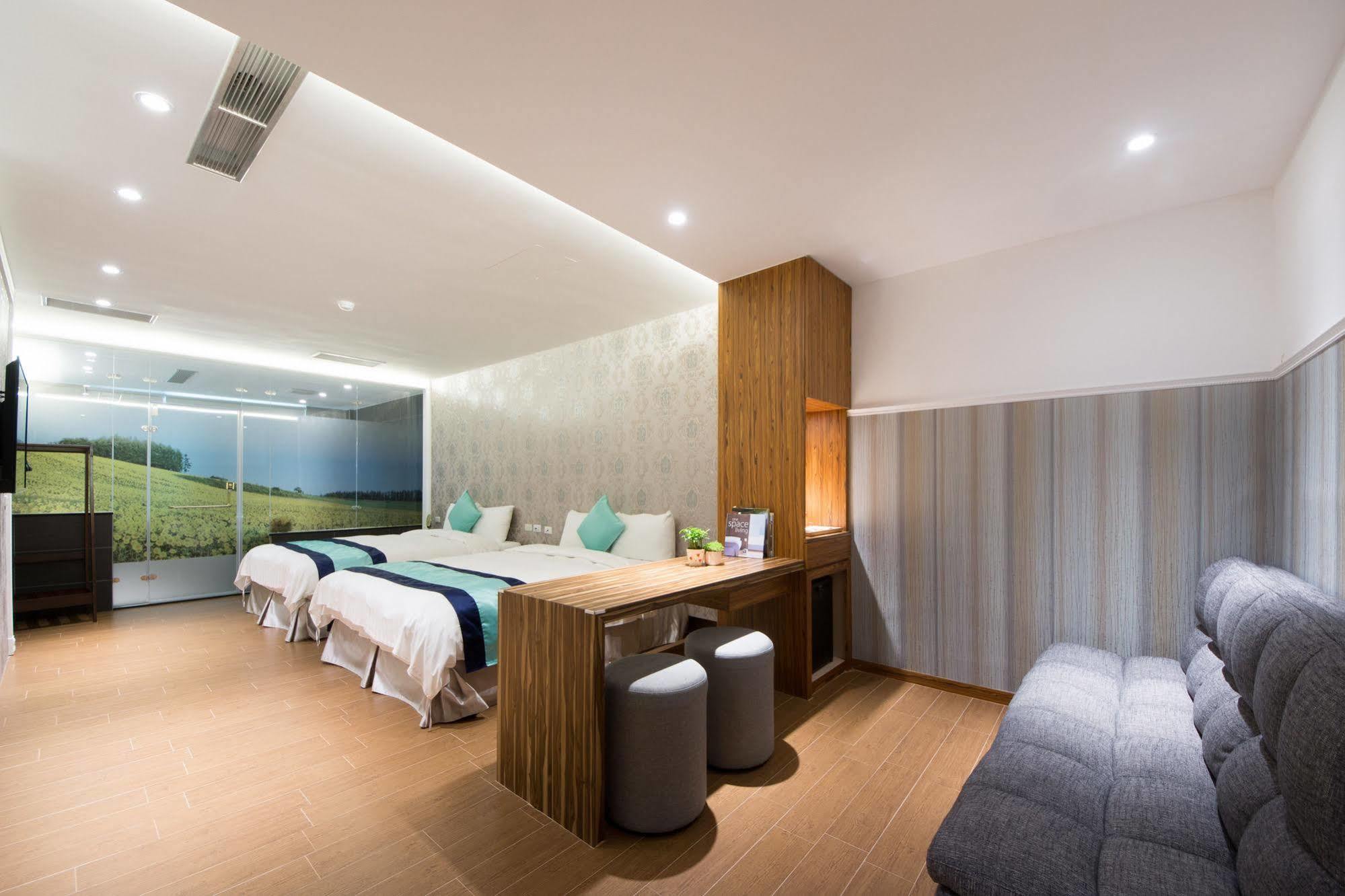 Garden Spring Hotel Джиаоси Екстериор снимка