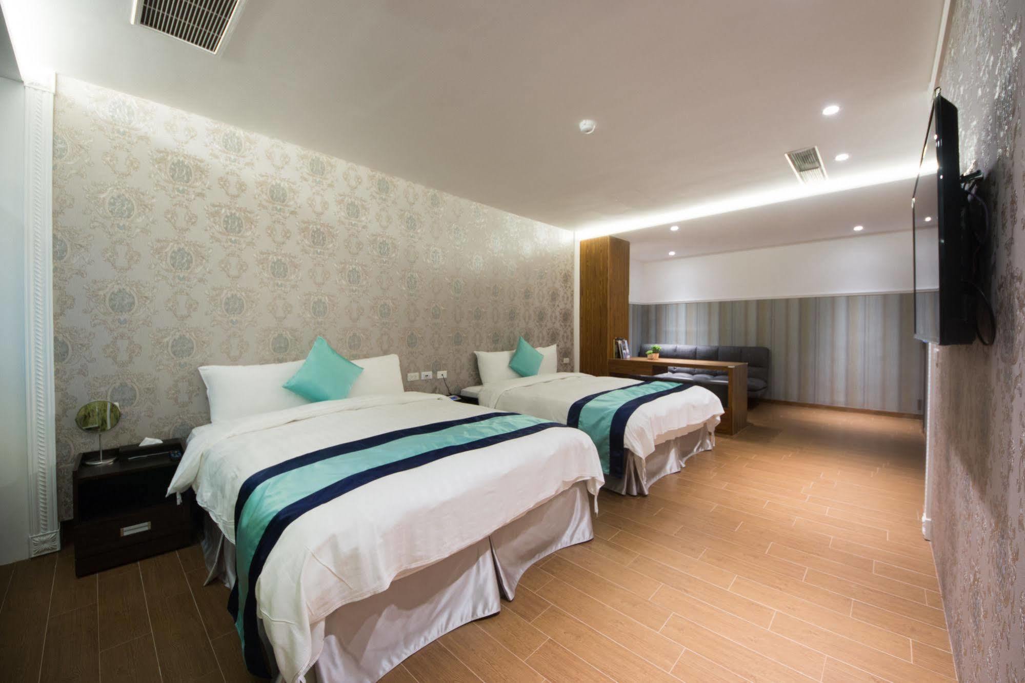 Garden Spring Hotel Джиаоси Екстериор снимка