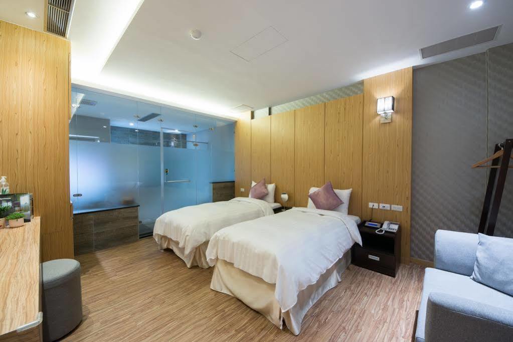 Garden Spring Hotel Джиаоси Екстериор снимка